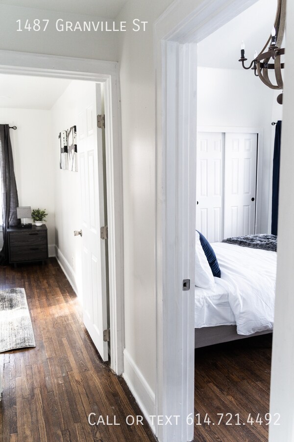 Building Photo - 1487 Granville St