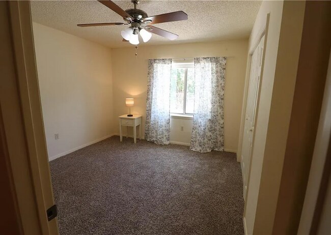 Building Photo - 1800 N Council Rd