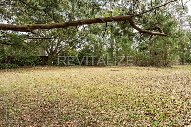 Building Photo - Updated 3 Bedroom/2 Bathroom Home in Mobile!
