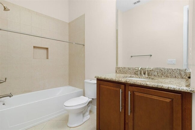 Building Photo - 13813 Benavente Ave