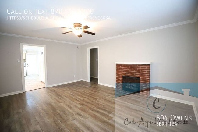 Building Photo - 804 Owens-