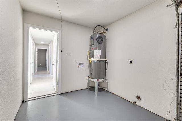 Building Photo - 2301 Stillmeadow Dr