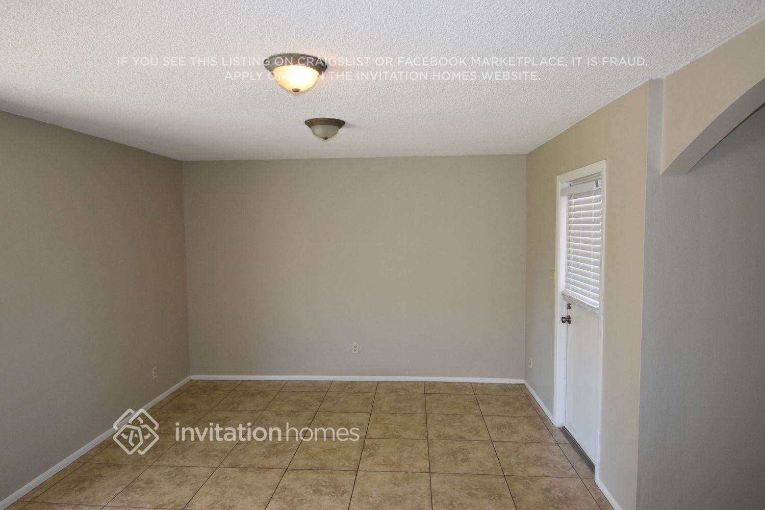 Building Photo - 3526 S Shafer Dr