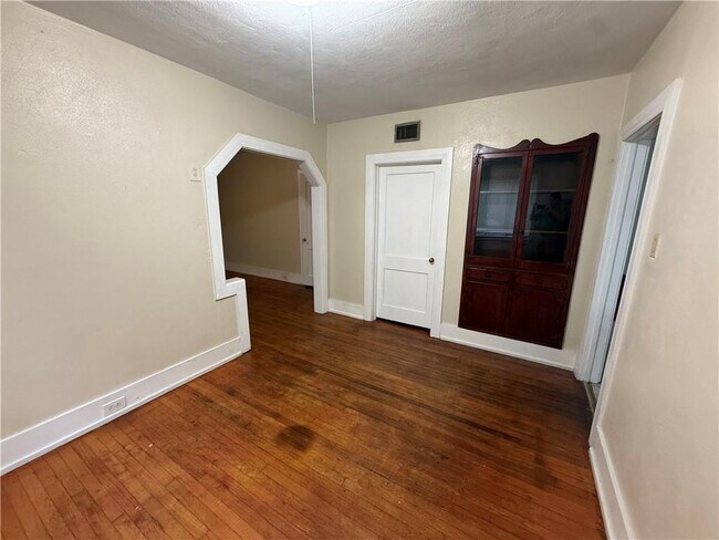 Building Photo - 312 Grant St