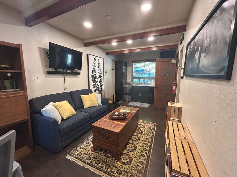 Building Photo - 23253 WA-534