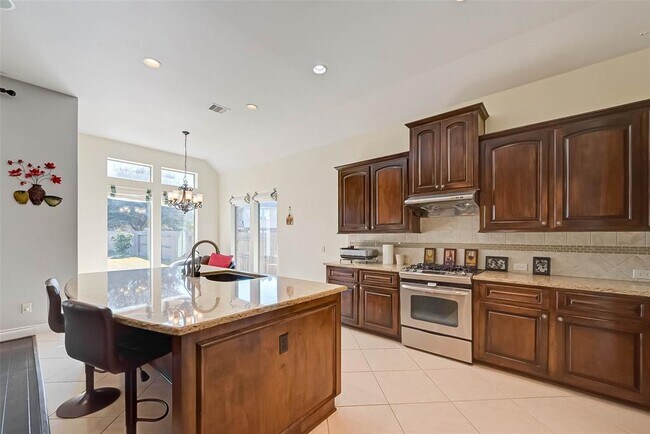 Building Photo - 5422 Linden Rose Ln