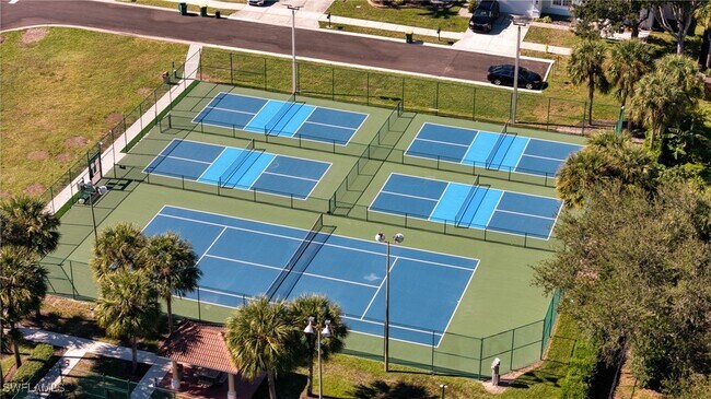 Building Photo - 8310 Big Acorn Cir