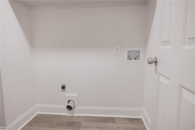 Building Photo - 147 Hunters Cove