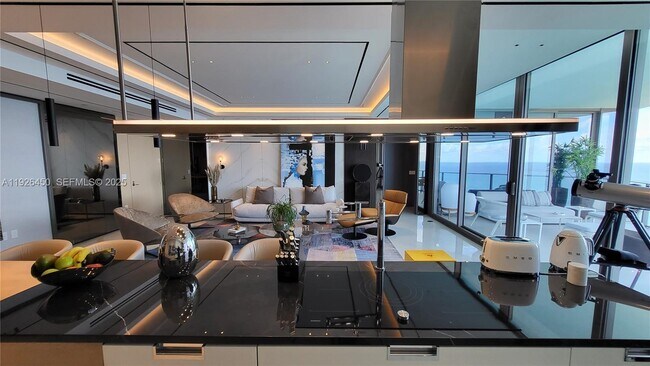 Building Photo - 15701 Collins Ave