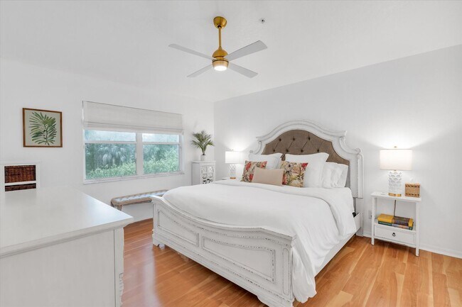 Building Photo - ***ANNUAL UNFURNISHED***NOW AVAILABLE***NO...