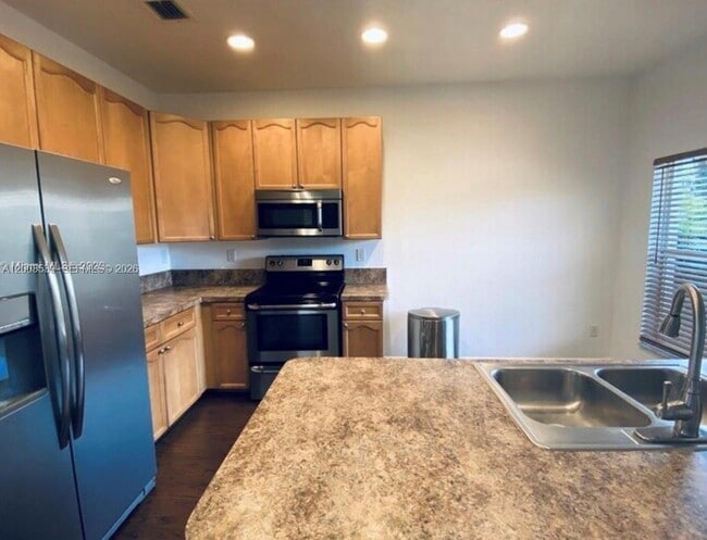 Building Photo - 3164 Merrick Terrace