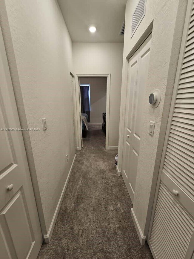 Building Photo - 12108 NW 24th Ct