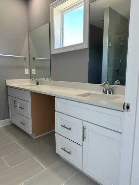 Master Bathroom - 4347 Old Goins Rd