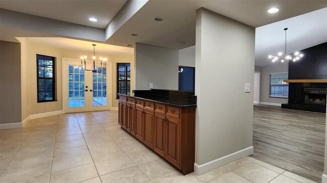 Building Photo - 3105 Mossvale Ln