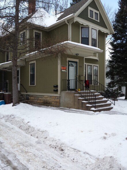 Building Photo - 433 Summit Ave