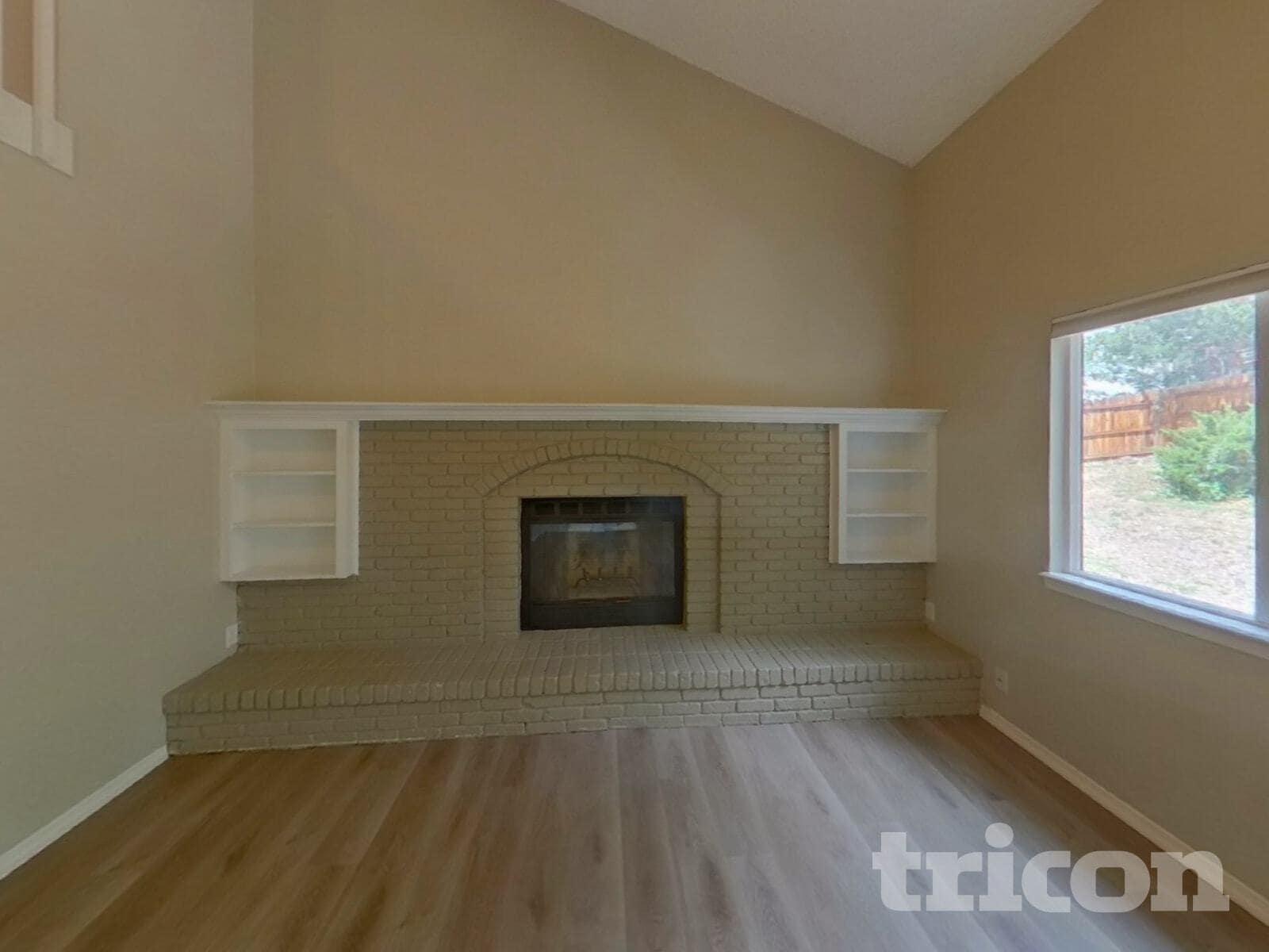 Building Photo - 6455 Montarbor Dr