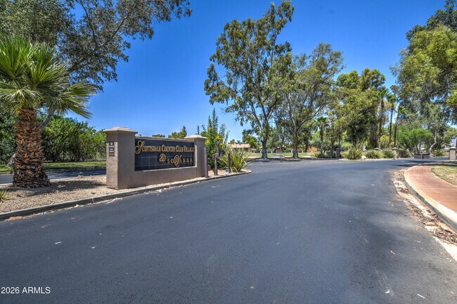 Building Photo - 7910 E Cholla St