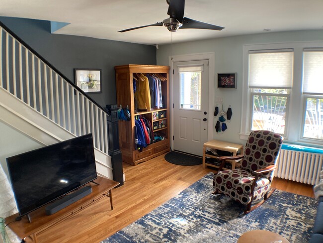 Living room and front door. - 526 24th St NE