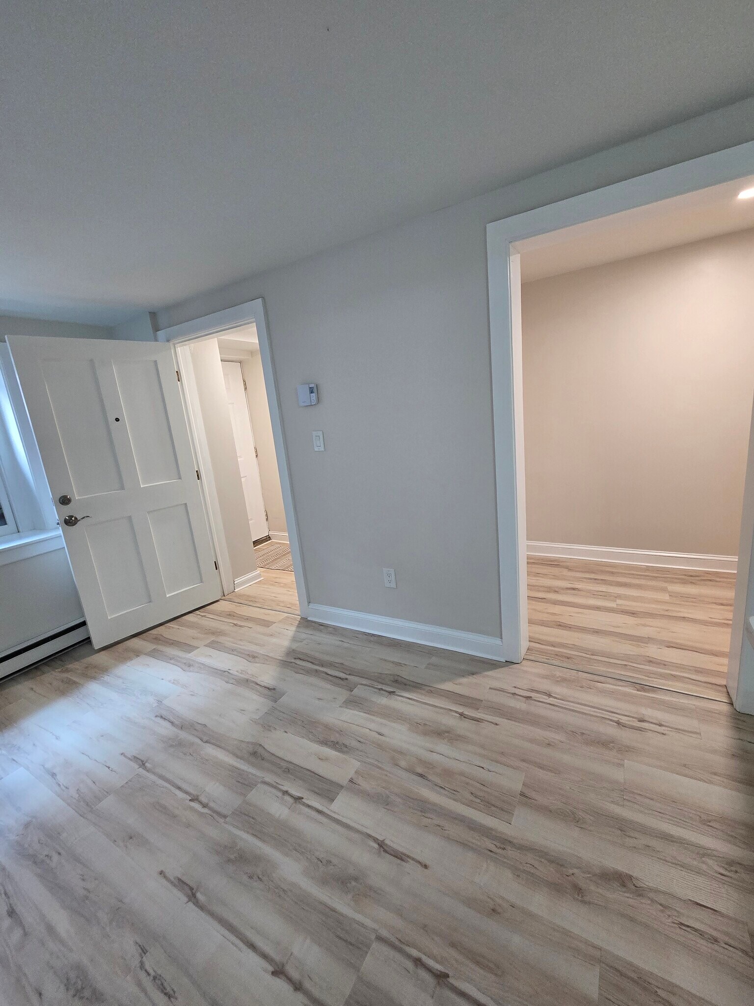 Building Photo - 271 Hudson Ave