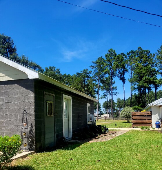Primary Photo - 123 Gordon Rd