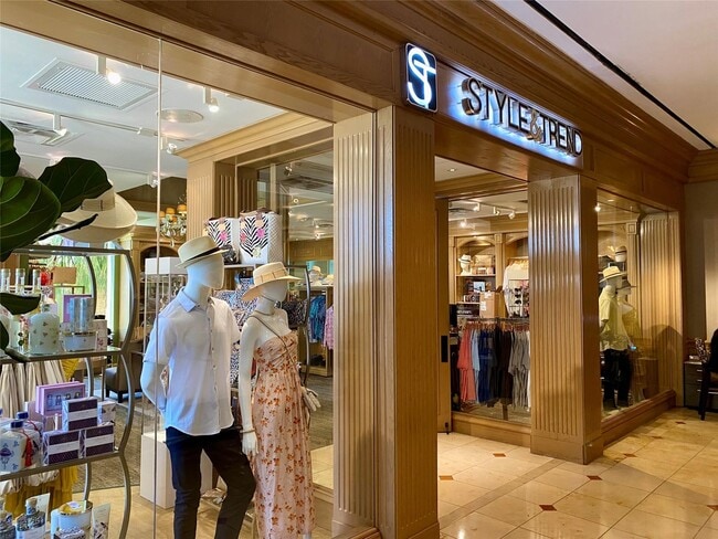 Building Photo - 5220 Seawall Blvd