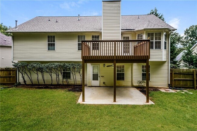 Building Photo - 805 Lewis Ridge Cir