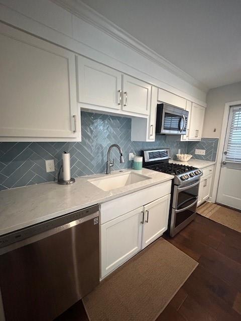 Building Photo - 231 Menendez Ave