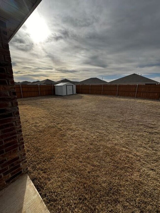 Building Photo - Open Floor Plan - Great Location - Putnam City Schools