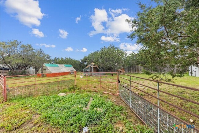 Building Photo - 770 Co Rd 3371