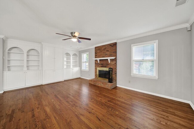 Building Photo - Charming home in South Charlotte