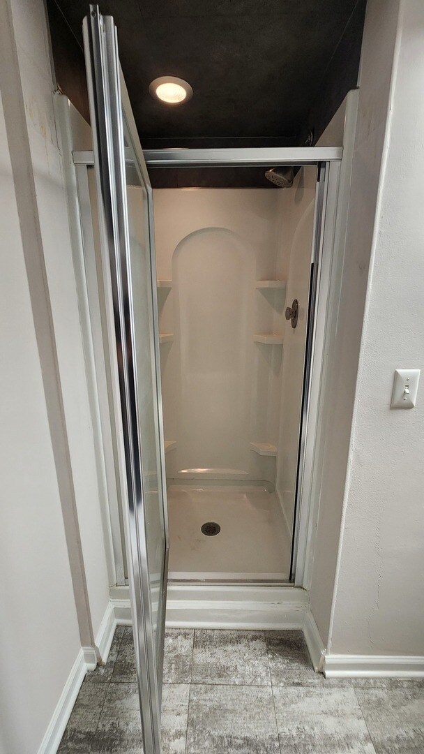 Building Photo - 229 Hickory St