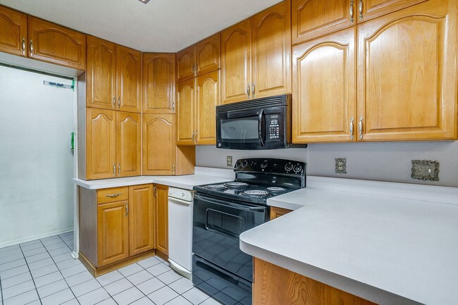 Building Photo - 3031 Las Vegas Trail