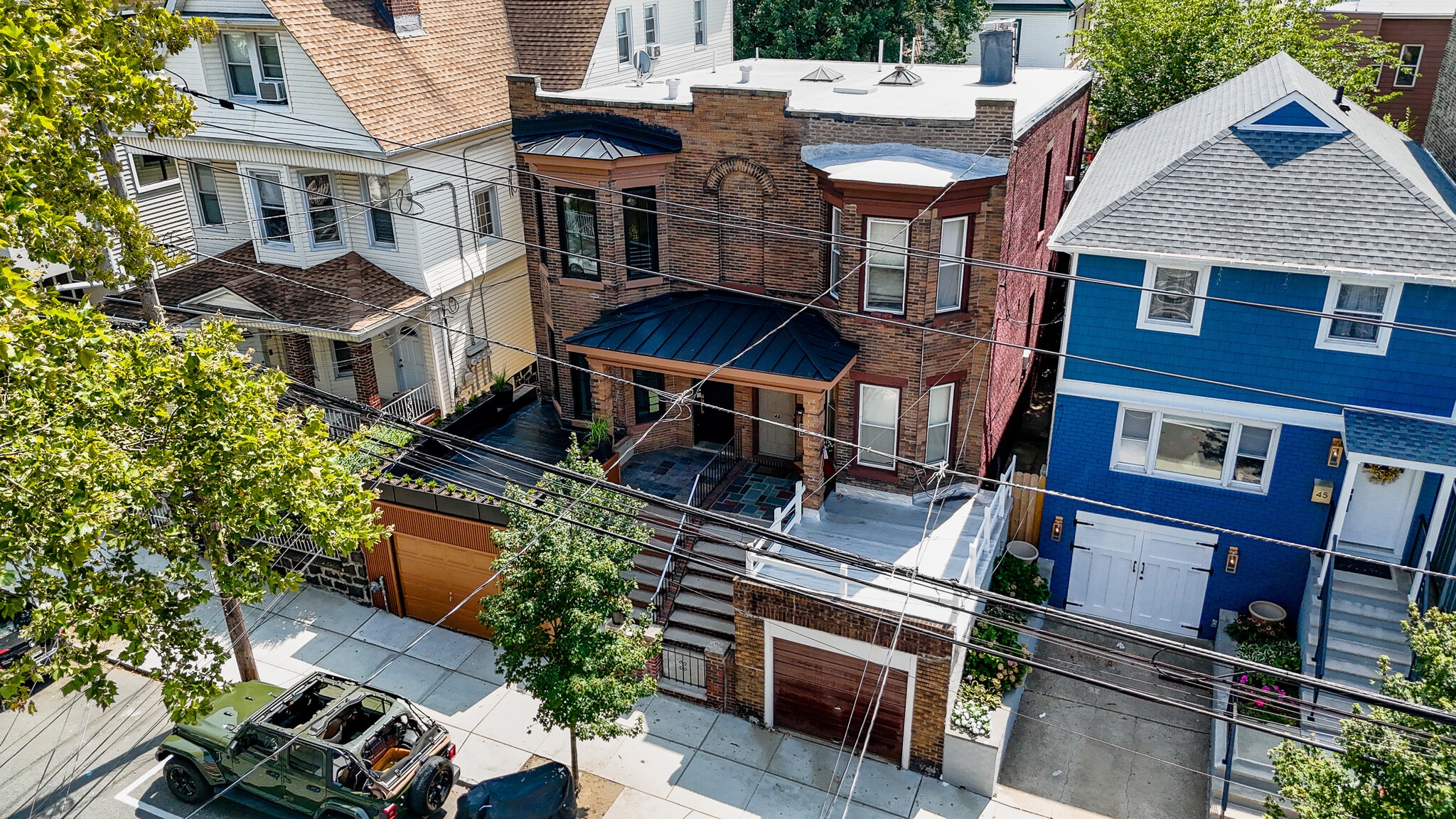 Building Photo - 41 47th St