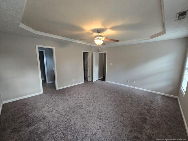 Building Photo - 150 Bear Creek Dr