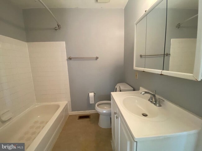 Building Photo - 3963 Captain Molly Cir