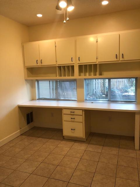Building Photo - 1710 Ashview Cove