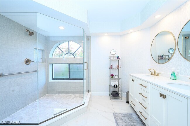 Building Photo - 586 Beachwalk Cir
