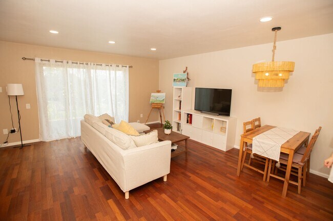 Building Photo - Great Townhome located in the 4S ranch next to Westwood elementary