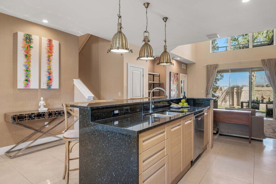 Building Photo - 3231 Brasilia Ave