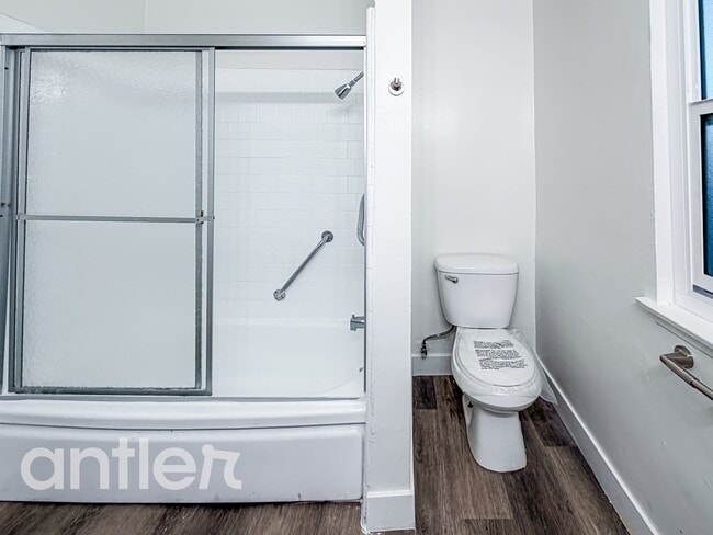 Building Photo - 4510 Pinafore St