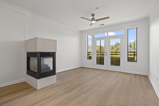 Building Photo - 401 16th St NW