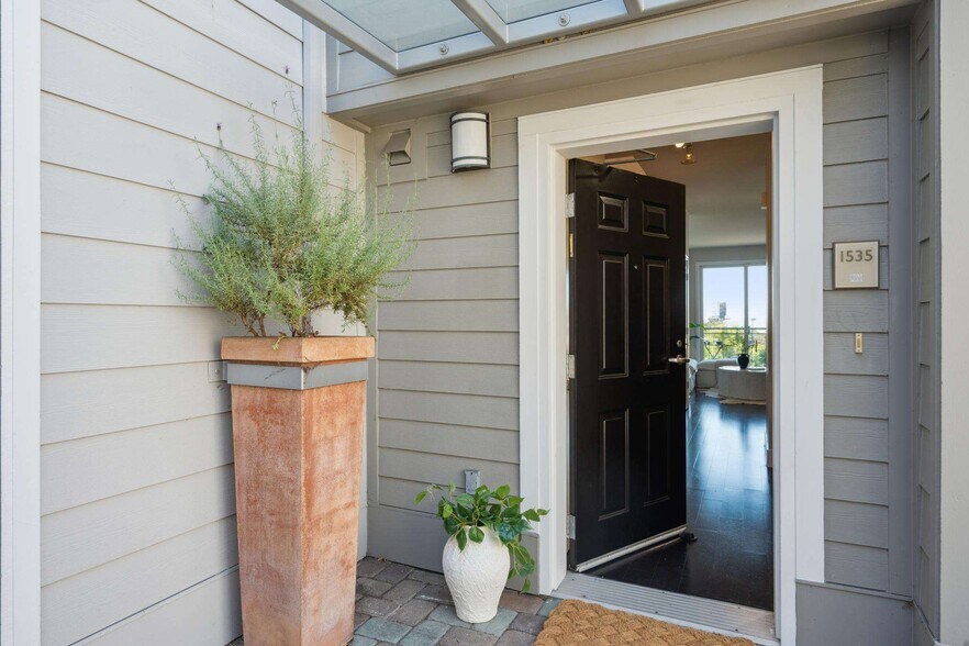 Building Photo - 1535 Brunswig Ln