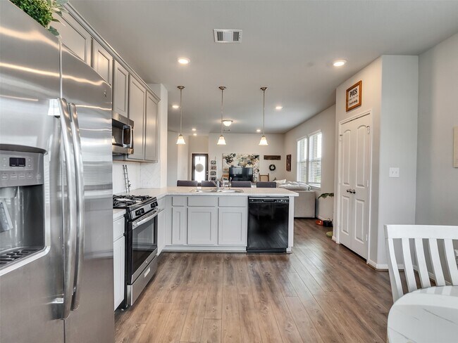 Building Photo - 507 Thunder Cloud Dr