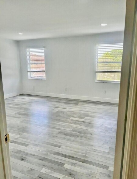 Building Photo - 1298 NW 192nd Terrace