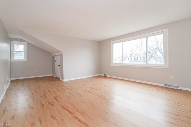 Building Photo - 11425 Tonsing Dr