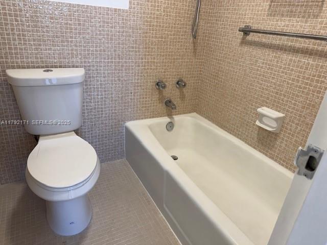 Building Photo - 9381 E Bay Harbor Dr