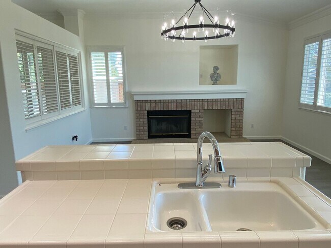 Building Photo - Castlerock Gated Community off Hilborn! Be...