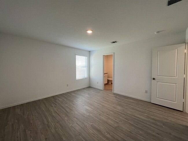 Building Photo - 7314 Silos Rdg