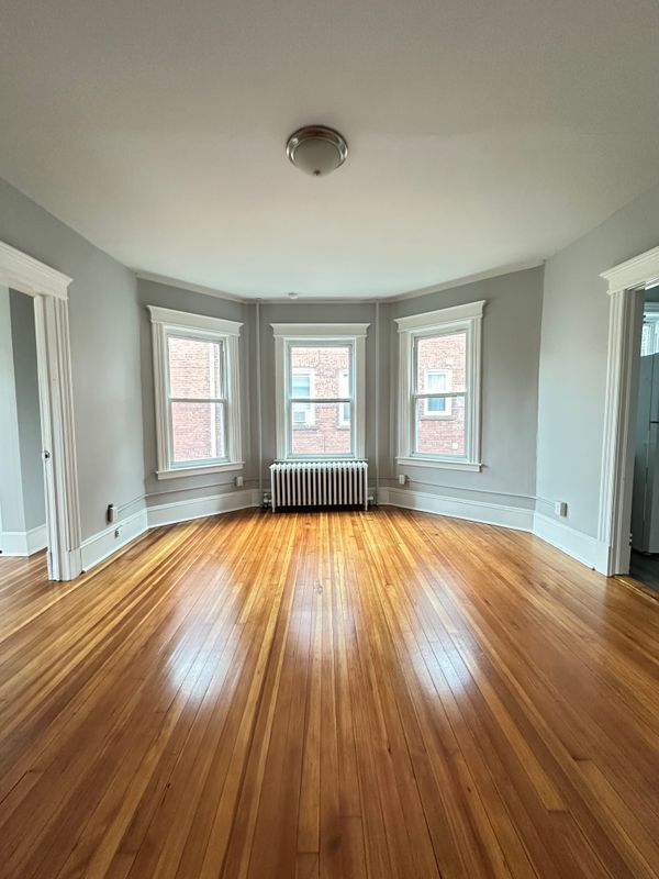 Building Photo - 808-810 Capitol Avenue, Floor