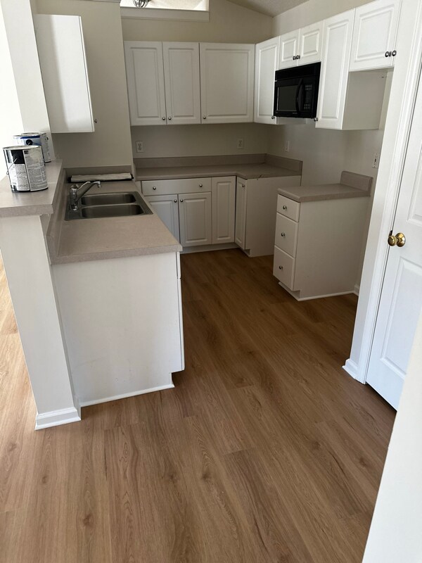 Building Photo - 533 Mill Pond Dr